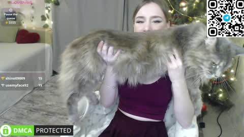 Snapshot of lavinell chatting on 1, 12, 2024 Mia online show from 1, 12, 2024