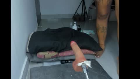 lawrenhills online show from 16, 3, 2026