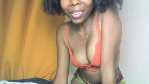 Snapshot of layannek chatting on 22, 9, 2025 layannek online show from 22, 9, 2025