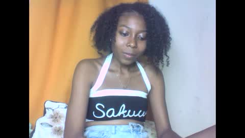 Snapshot of layannek chatting on 28, 9, 2025 layannek online show from 28, 9, 2025