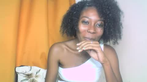 Snapshot of layannek chatting on 1, 10, 2025 layannek online show from 1, 10, 2025