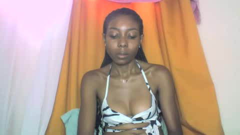 layannek online show from 15, 11, 2025