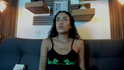 Snapshot of layla_707 chatting on 1, 10, 2025 Layla online show from 1, 10, 2025