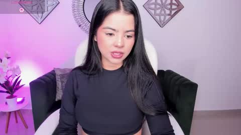 Snapshot of layla_breezee_ chatting on 11, 9, 2025 Layla Breezee online show from 11, 9, 2025