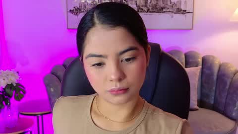 Layla Breezee online show from 11, 5, 2026