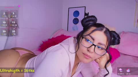 Snapshot of layla_nicols chatting on 9, 1, 2025 Layla online show from 9, 1, 2025