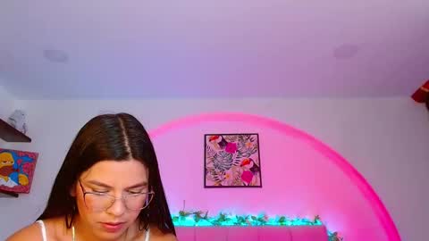 Lia and Rachel online show from 23, 10, 2025