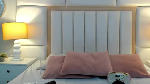 Lau online show from 1, 12, 2025