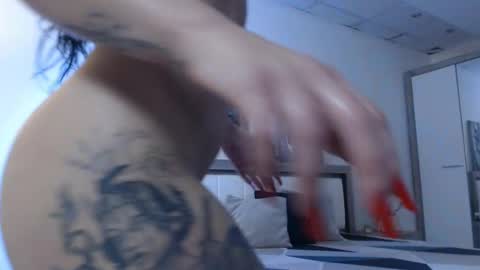 Snapshot of laylacruz chatting on 11, 12, 2024 laylacruz online show from 11, 12, 2024