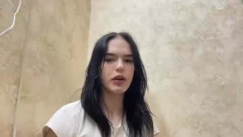 Snapshot of laylawintz chatting on 30, 3, 2026 Luna online show from 30, 3, 2026