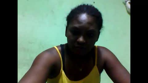 layllah01150120 online show from 16, 5, 2026