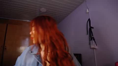 Vannessa  online show from 1, 2, 2025