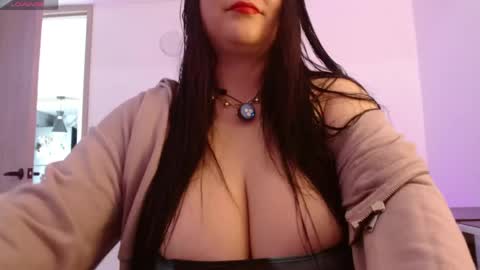 Vannessa  online show from 21, 5, 2026