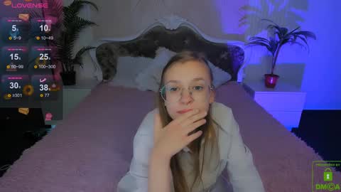 layriantavee online show from 28, 12, 2024