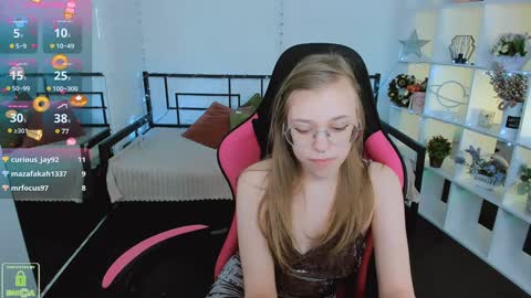 layriantavee online show from 30, 12, 2024