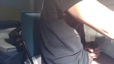 Snapshot of lbfm69 chatting on 22, 12, 2024 LBFM online show from 22, 12, 2024