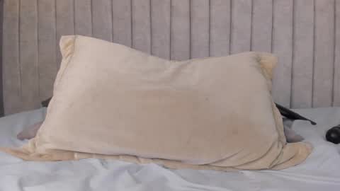    online show from 19, 2, 2025