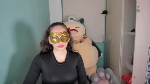 Snapshot of leah_sm chatting on 16, 2, 2026 Laura online show from 16, 2, 2026