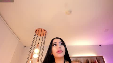 Snapshot of leahlombardi_ chatting on 23, 11, 2025 leahlombardi_ online show from 23, 11, 2025