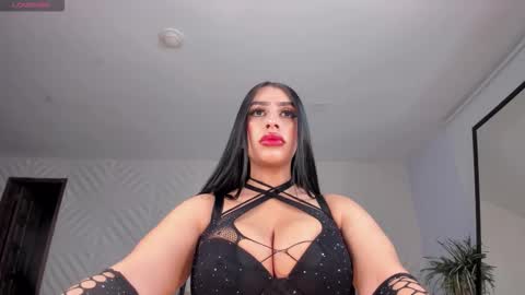 leahlombardi_ online show from 7, 2, 2026