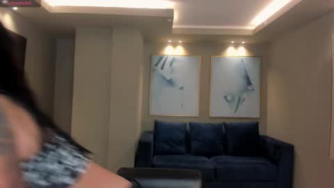 leahnovac online show from 12, 9, 2025