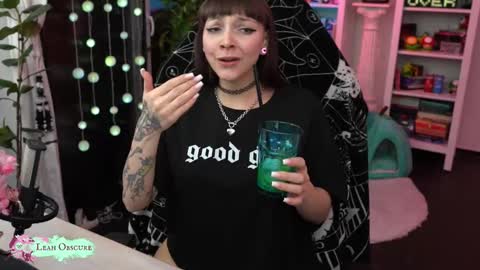 Leah online show from 5, 3, 2026