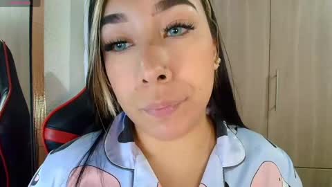 leah online show from 14, 4, 2026