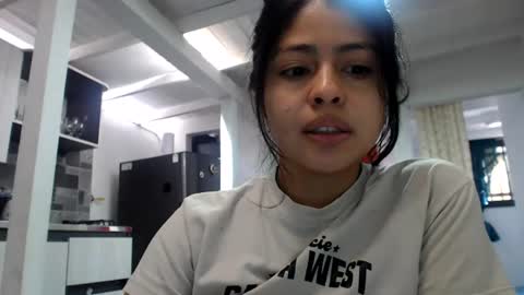 Snapshot of leahveg chatting on 23, 7, 2026 Leah online show from 23, 7, 2026