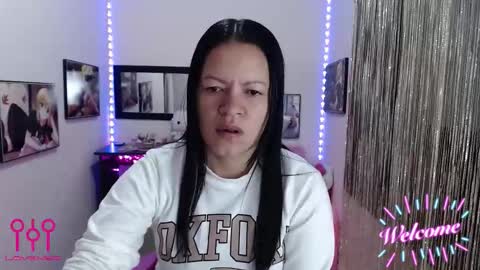 Leandra online show from 8, 10, 2025