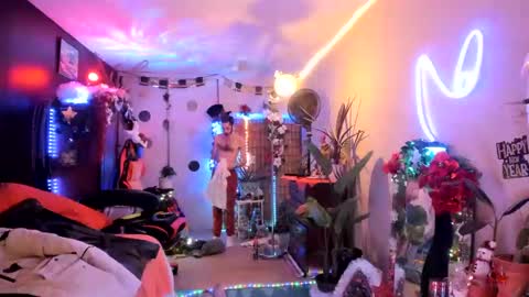 Snapshot of leatherdude69 chatting on 6, 1, 2025 leatherdude69 online show from 6, 1, 2025