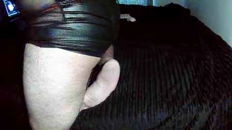 Snapshot of leatherman31 chatting on 17, 10, 2025 leatherman31 online show from 17, 10, 2025