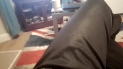 leatherpants68 online show from 9, 1, 2026