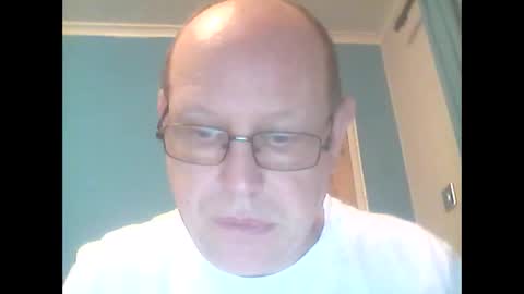 Snapshot of leatherpants68 chatting on 9, 6, 2026 leatherpants68 online show from 9, 6, 2026