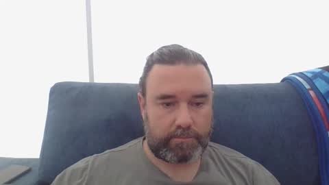 Snapshot of lecheare28 chatting on 10, 2, 2025 lecheare28 online show from 10, 2, 2025