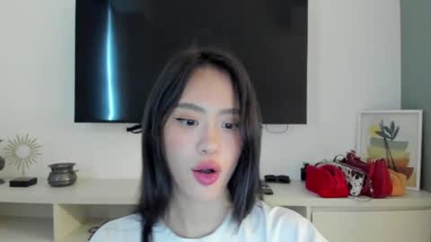 Snapshot of lee_chang chatting on 14, 7, 2026 lee_chang online show from 14, 7, 2026