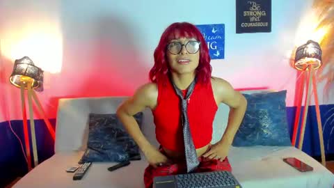 Snapshot of lee_roses chatting on 24, 6, 2026 leeh online show from 24, 6, 2026