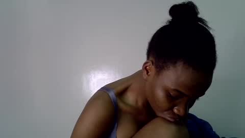 Snapshot of lee_shaz chatting on 25, 6, 2026 lee baby online show from 25, 6, 2026