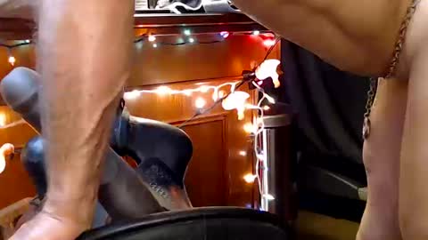 Lee Cox online show from 12, 10, 2025