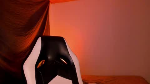 leejhonsonnn online show from 30, 12, 2024