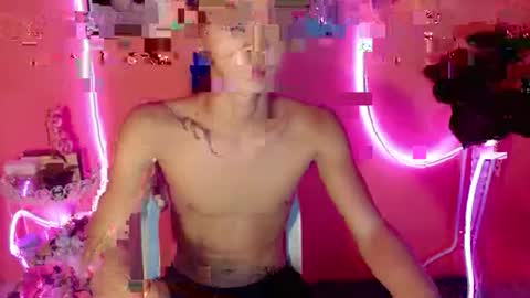 leemoreno18 online show from 19, 9, 2025