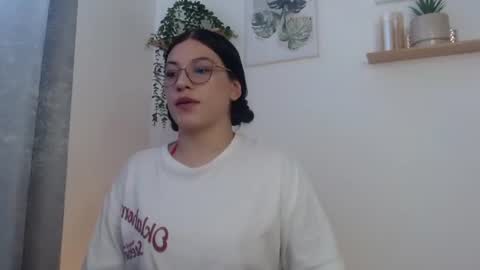 leena_rosee online show from 9, 7, 2026