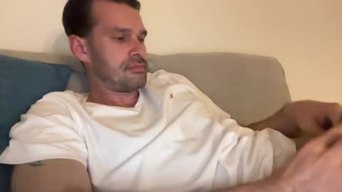 Snapshot of leexxx_69 chatting on 3, 7, 2026 leexxx_69 online show from 3, 7, 2026