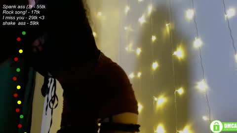 hey Im Leia and I love rock  online show from 25, 1, 2025