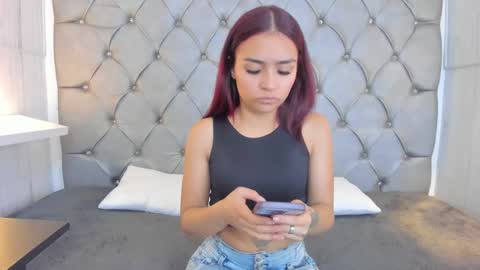 LEIGH ANGELS online show from 13, 2, 2025