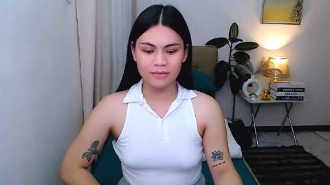 Snapshot of leighcortesi chatting on 4, 6, 2026 Cailey online show from 4, 6, 2026