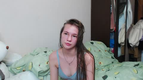 leila_bambi_ online show from 19, 1, 2025