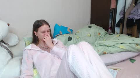 leila_bambi_ online show from 22, 1, 2025