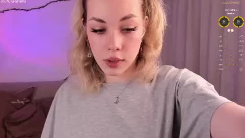 Snapshot of leilalafleur_ chatting on 12, 6, 2026 leilalafleur_ online show from 12, 6, 2026