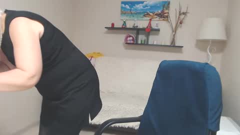 Leila Kinky online show from 5, 12, 2024