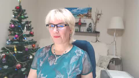 Leila Kinky online show from 20, 12, 2024